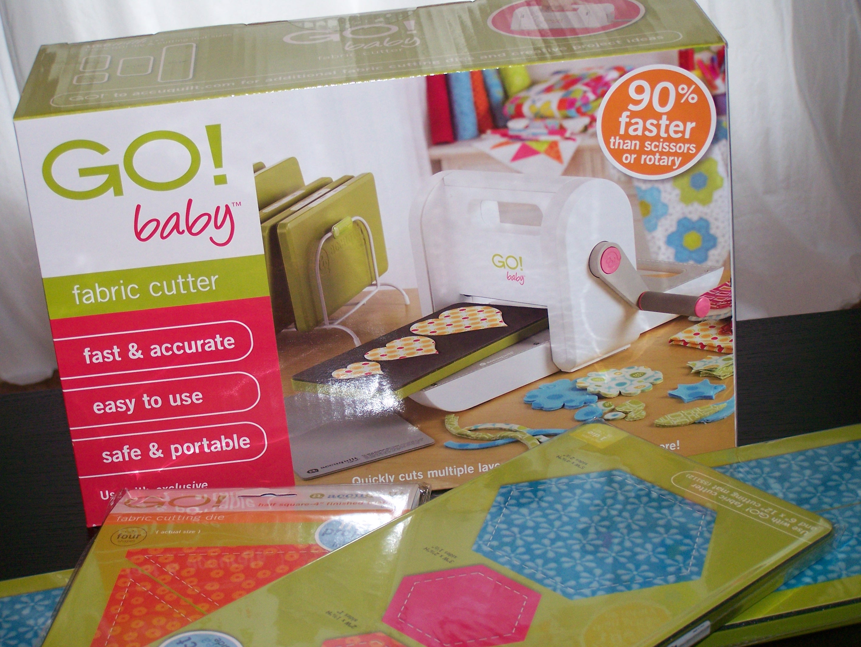 AccuQuilt Go! Me Fabric Cutter Starter Set, 5 Patterns with Instructions, 6  x 6 Inch Cutting Mat, and 2 Dies