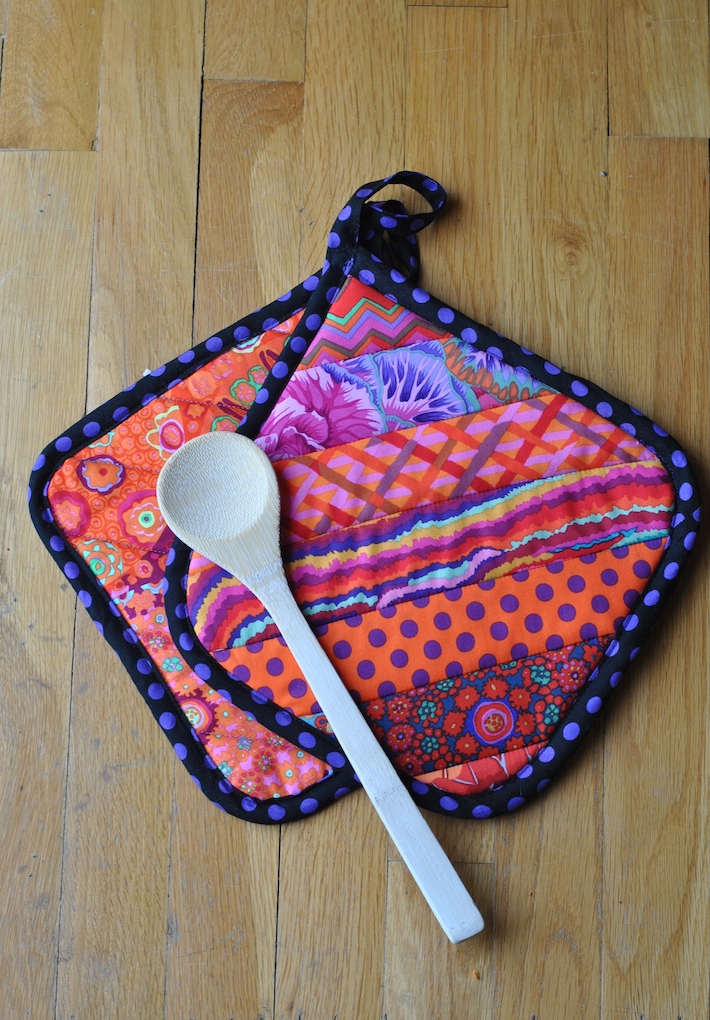 Quilt as you go pot holder tutorial Craft Buds