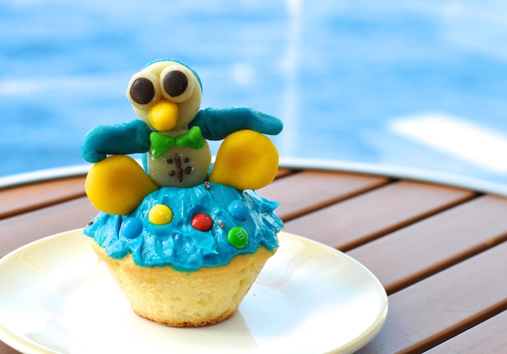 penguin cupcake