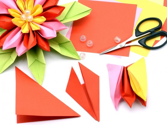 5 Flower Crafts for Kids + Free Printables