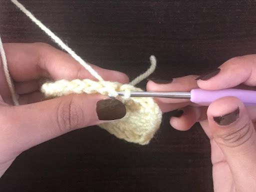 How do you crochet a slip stitch for beginners 1