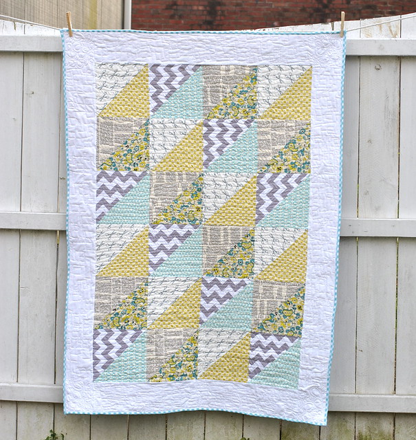 Quick triangle baby quilt