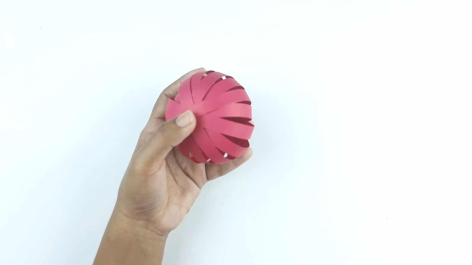 how-to-make-a-sphere-out-of-paper-video-photo-tutorial