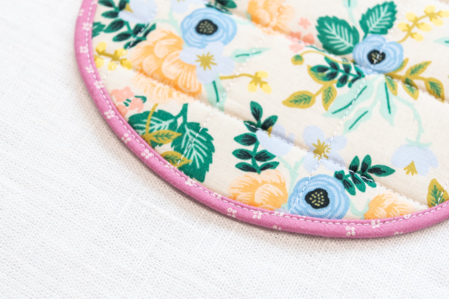 How To Put Binding On a Quilt? Photo & Video Tutorial Craftbuds