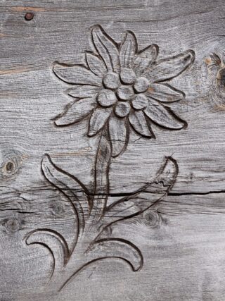 How to Engrave Wood