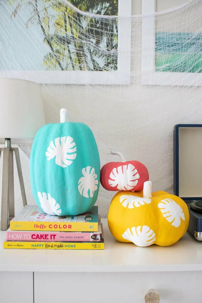 DIY Monstera Leaf Pumpkin 