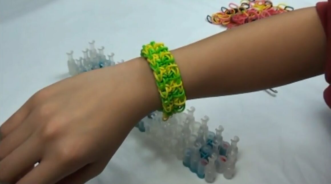 Double Forward Rhombus rubberband bracelet