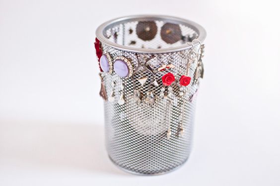 Metal Mesh Pen Cup Earring Holder