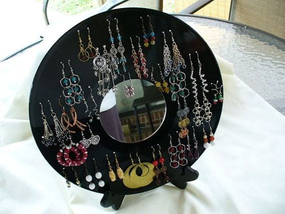 Old Vinyl Record Earring Holder 