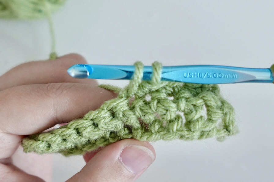 How to Single Crochet Step 1 - 1