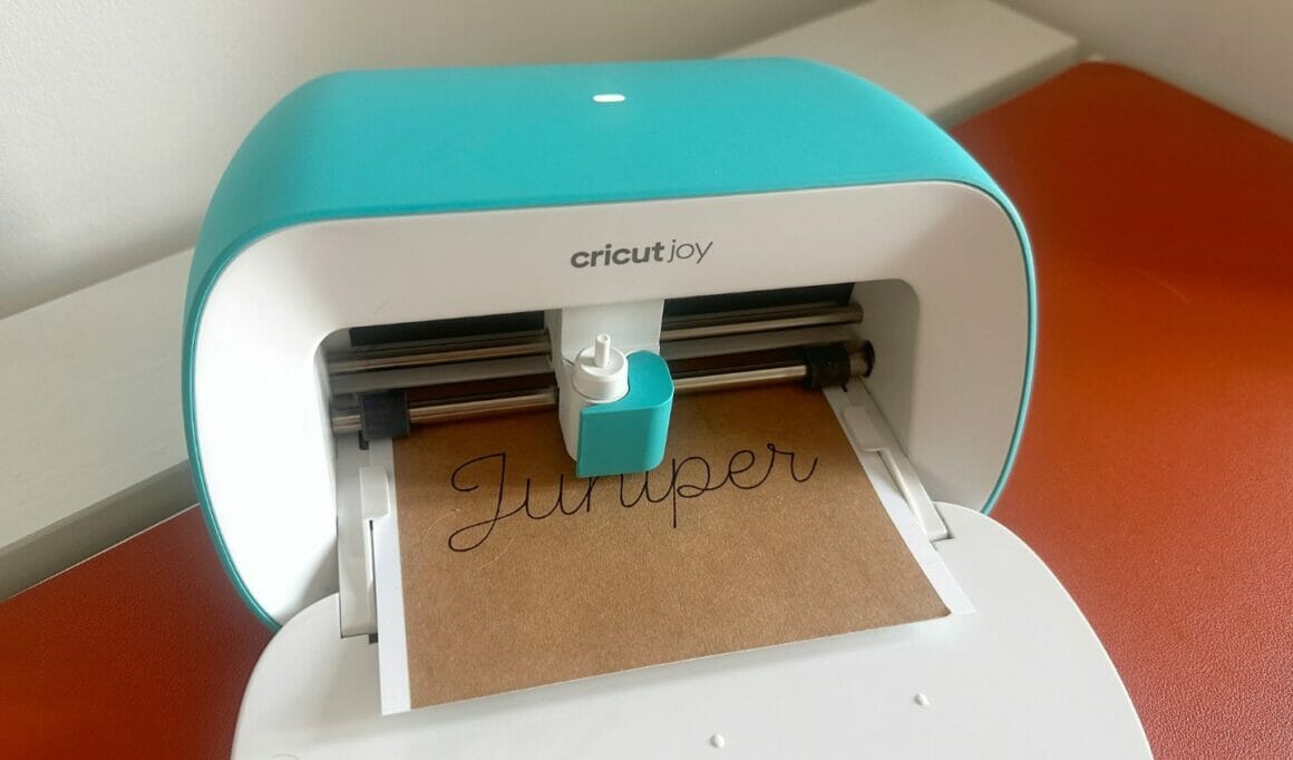 Making stickers with a Cricut Joy