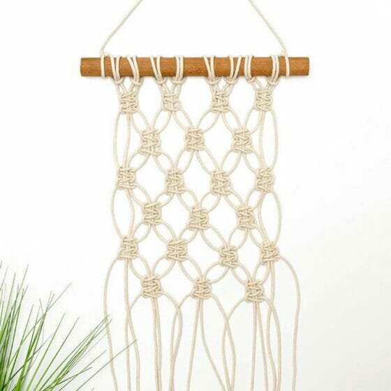 25 Free Macrame Wall Hanging Patterns & Tutorials