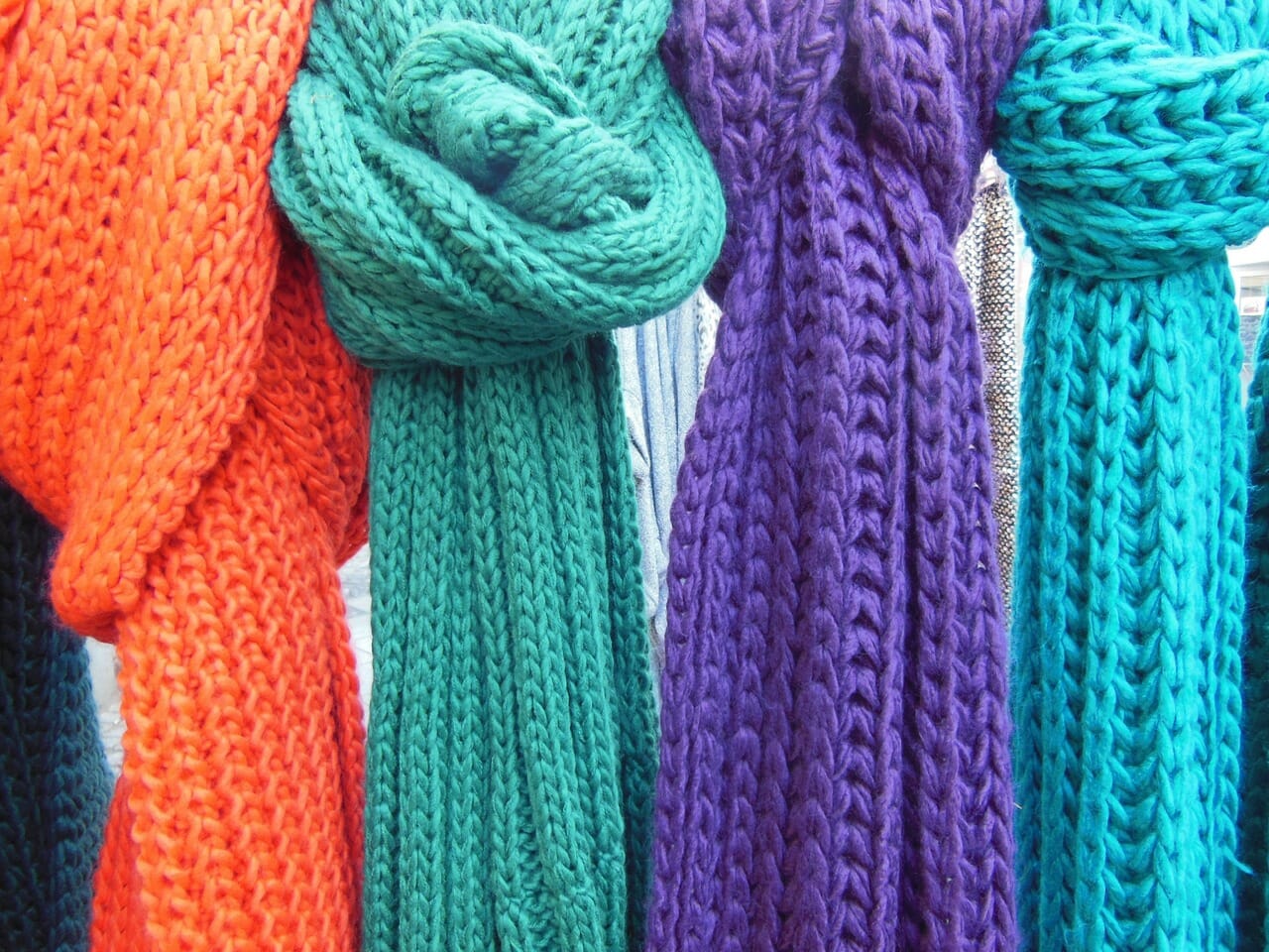 Crochet PATTERN Boho Hooded Scarf, Hooded Triangle Scarf Crochet Pattern, Boho Fringe Scarf Pattern