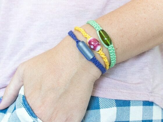 21 Free Macrame Bracelet Patterns & Easy Tutorials - Craftbuds