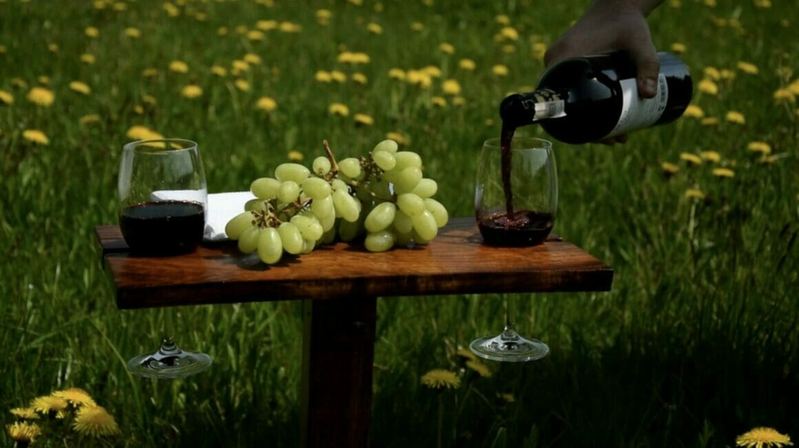 Picnic Table with Wine Holder 