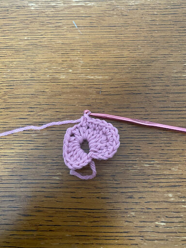 Single Crochet into Next 4 Stitches