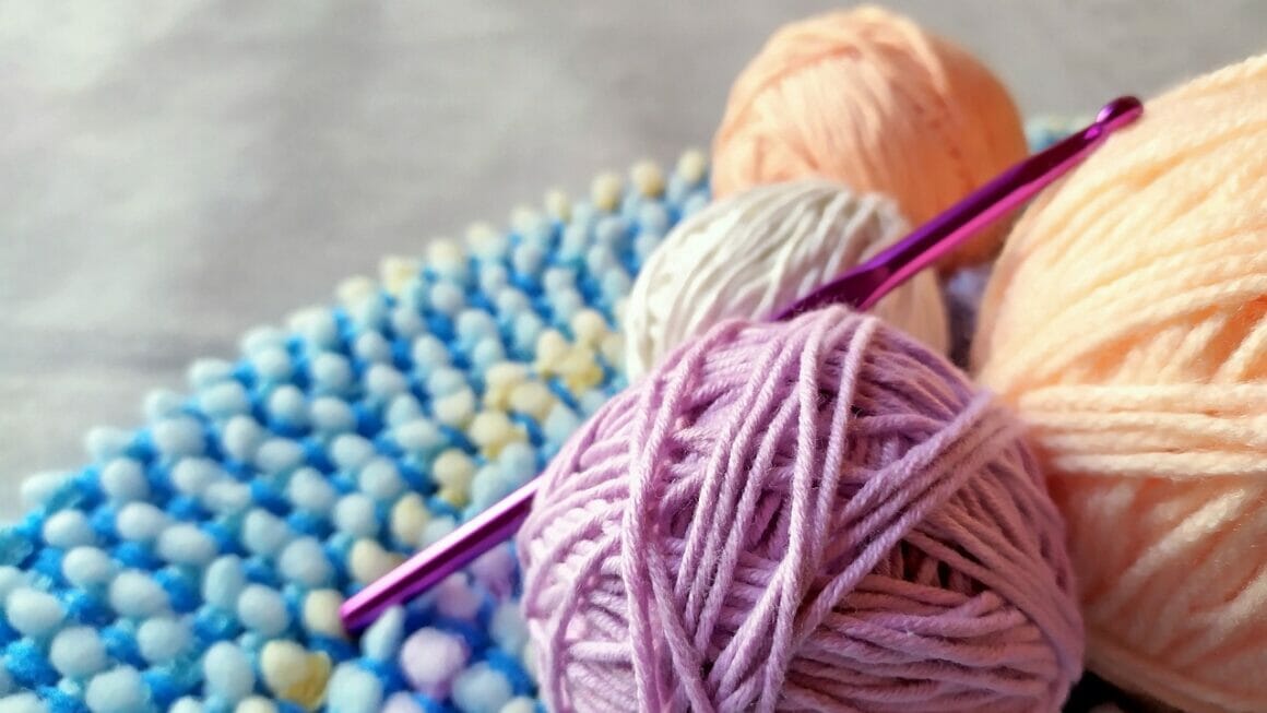 choosing yarn for color change